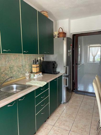 Apartament cu 4 camere decomandat, mobilat în Ștefan cel Mare