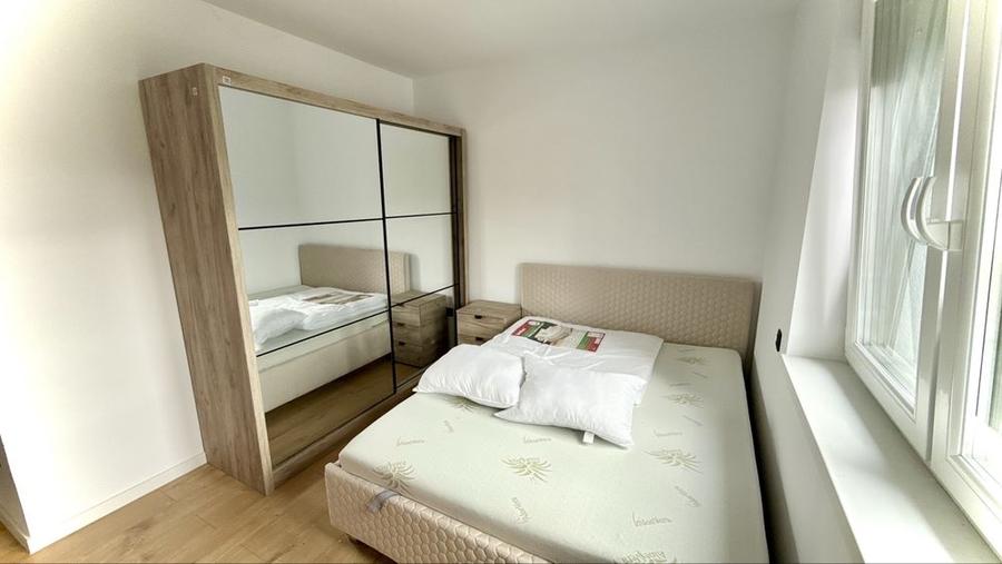 Apartament cu 2 camere decomandat în Exterior Vest