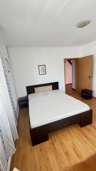 Apartament cu 4 camere în Cetate
