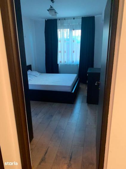 Apartament cu 3 camere decomandat în Florești