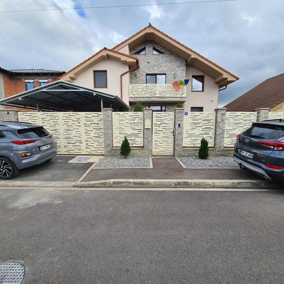 Casă cu 3 camere în Central