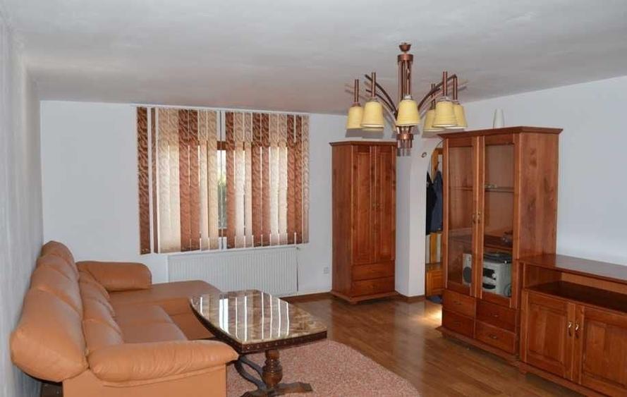 Casă cu 4 camere în Gura Vitioarei