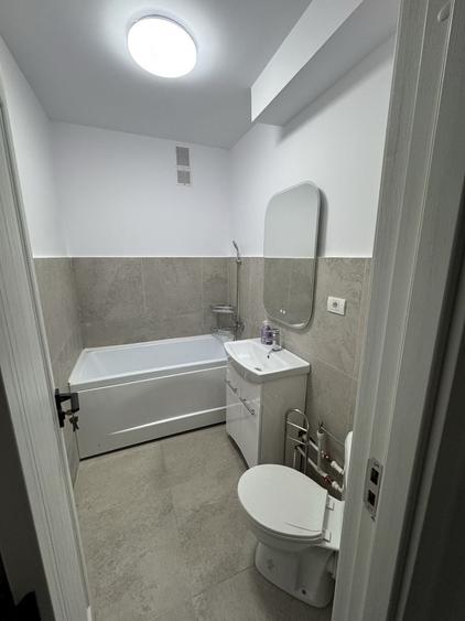 Apartament cu 2 camere semidecomandat în Cina