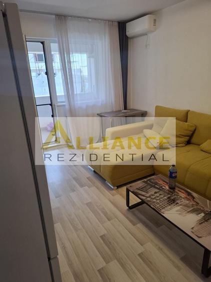 Apartament cu 2 camere decomandat, mobilat în Metalurgiei