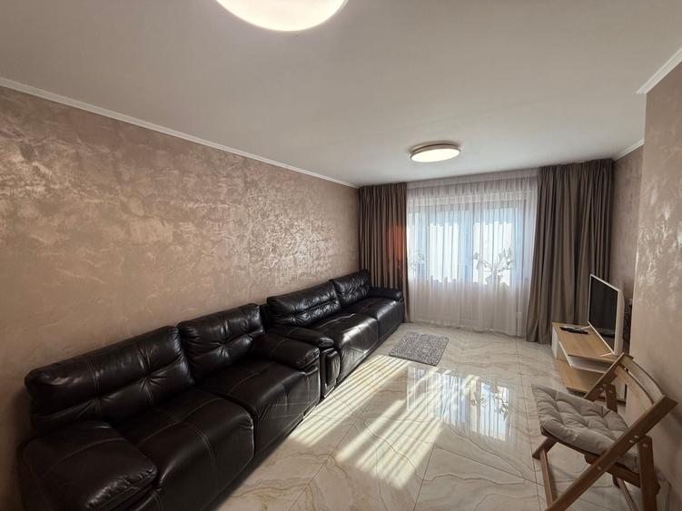 Apartament cu 2 camere decomandat în Chilia Veche