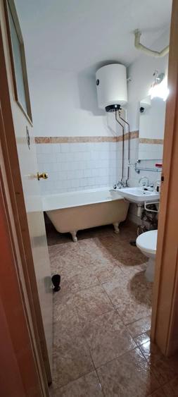 Apartament cu 2 camere semidecomandat în Kiseleff