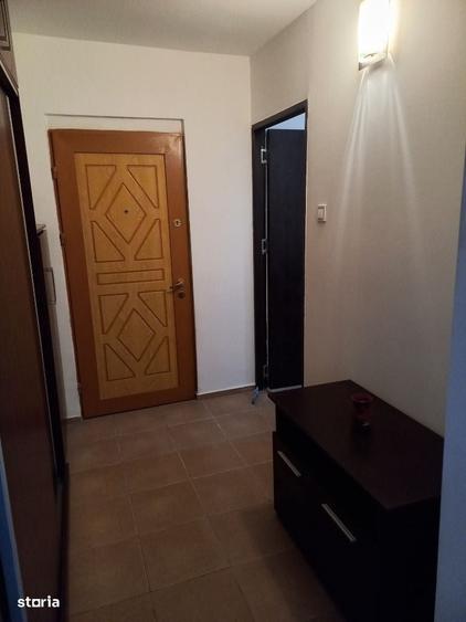 Apartament cu 2 camere decomandat în Titulescu