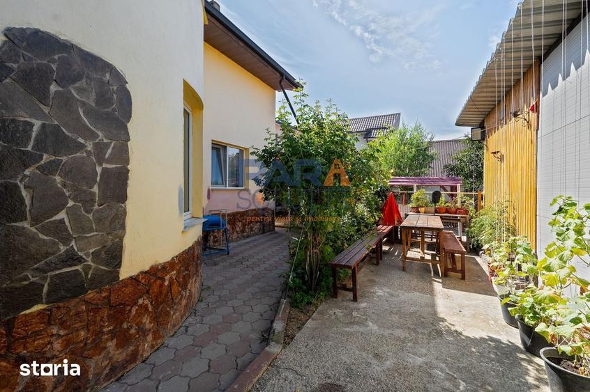 Casă cu 6 camere cu Teren 428 Mp în Horia