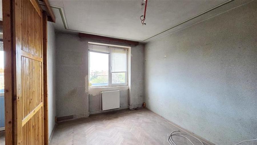 Apartament cu 3 camere decomandat în Elisabetin