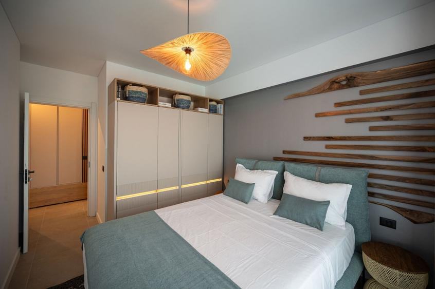 Apartament cu 2 camere semidecomandat, mobilat în Mamaia-Sat