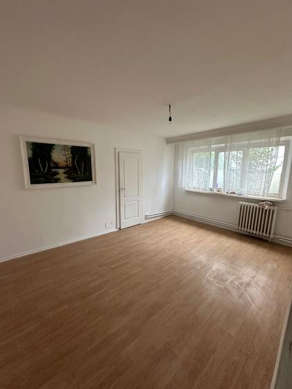 Apartament cu 2 camere semidecomandat în Nord