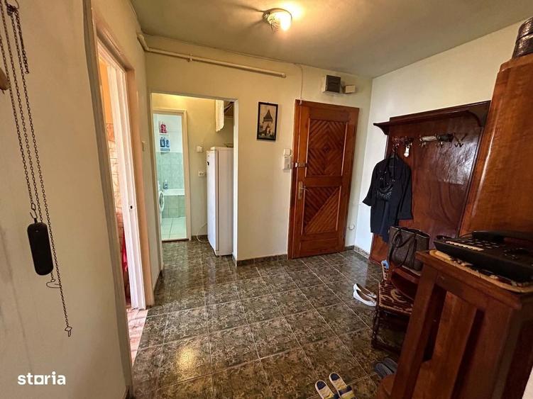 Apartament cu 2 camere decomandat în Calea Dumbrăvii