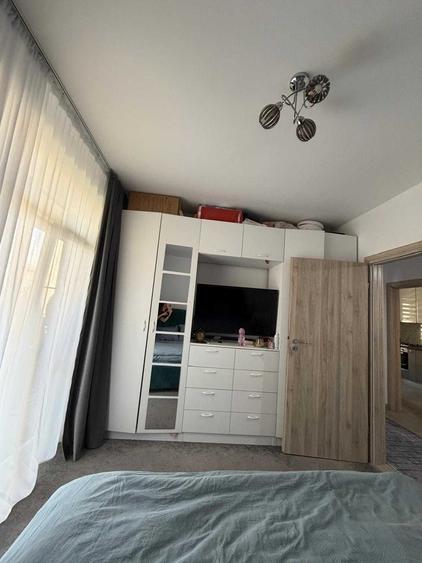Apartament cu 2 camere decomandat în Dobroești