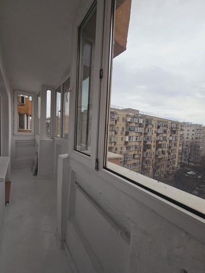 Apartament cu 3 camere decomandat, mobilat în Nerva Traian