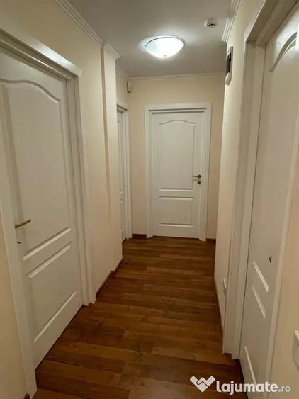 Casă cu 5 camere cu Teren 450 Mp în Central