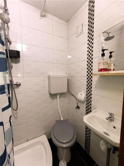 Garsonieră decomandată în Lazaret