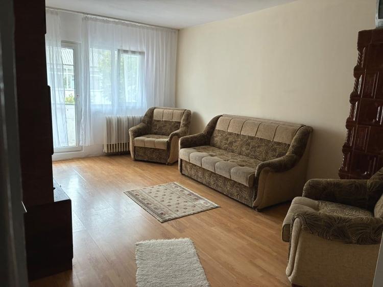 Apartament cu 2 camere decomandat, mobilat în Tătărași
