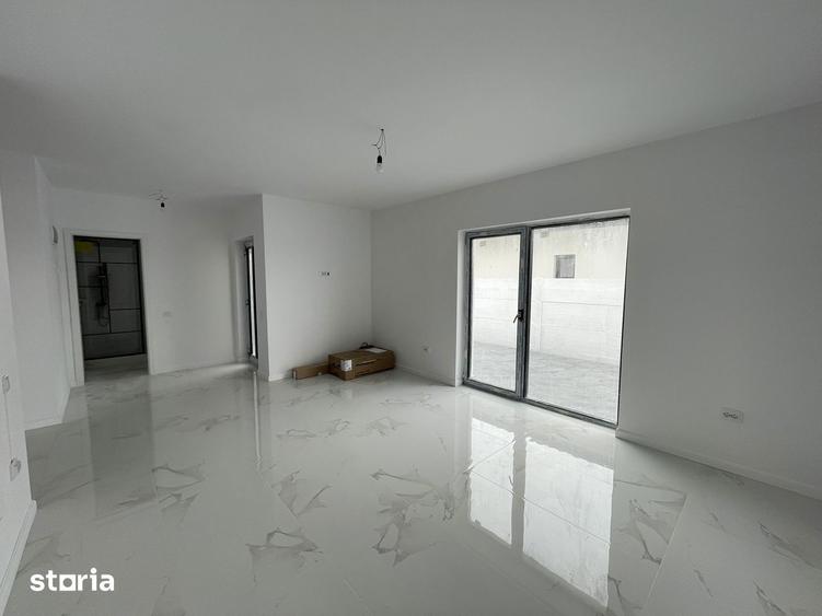 Casă cu 4 camere cu Teren 350 Mp în Clinceni
