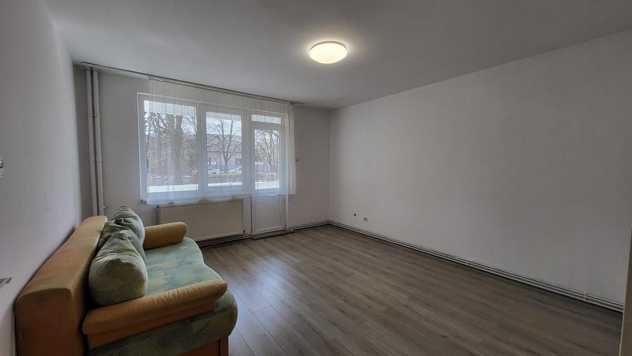 Apartament cu 3 camere în Dacia