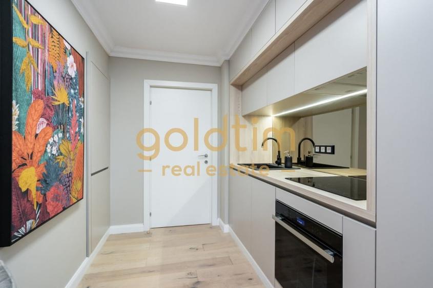 Apartament cu 4 camere decomandat, mobilat în Capitale