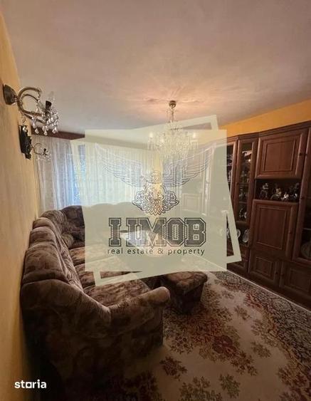 Apartament cu 3 camere, mobilat în Vasile Aaron