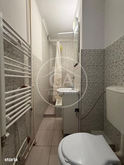 Apartament cu 4 camere decomandat în Decebal