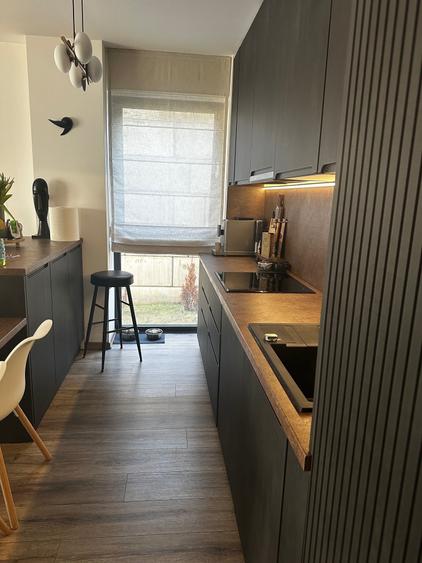Apartament cu 3 camere decomandat în Cetate