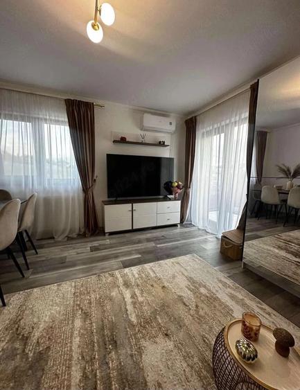 Garsonieră decomandată în Central