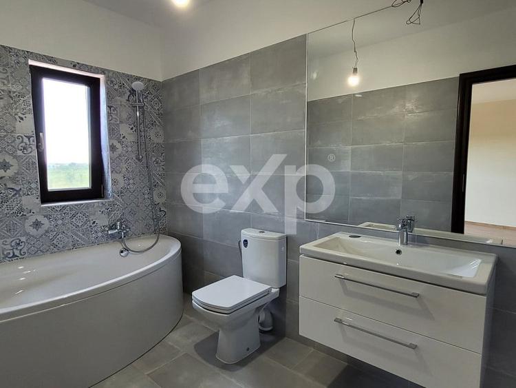 Duplex cu 4 camere cu Teren 318 Mp în Corbeanca