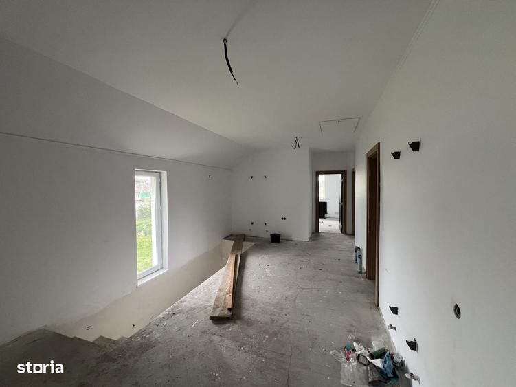 Casă cu 4 camere în Ambud