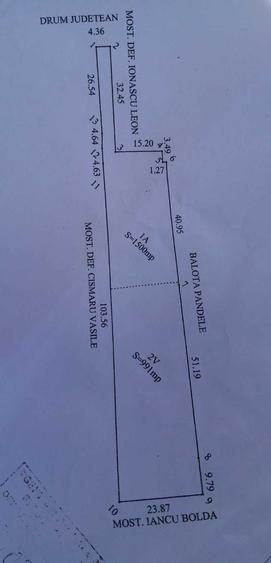 Teren de 2500 mp, în Merei