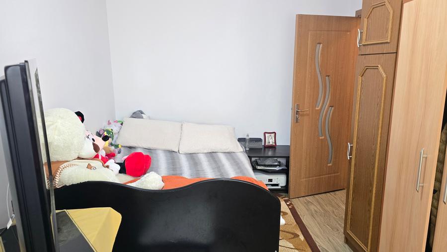 Apartament cu 2 camere semidecomandat în Gojdu