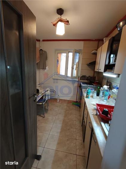 Apartament cu 3 camere semidecomandat în Tudor Vladimirescu