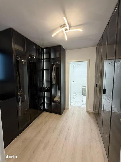 Casă cu 5 camere cu Teren 200 Mp în Valea Aurie