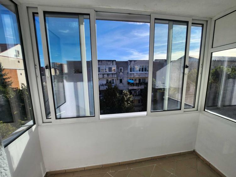 Apartament cu 2 camere decomandat în Ultracentral