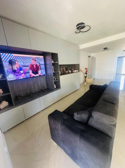 Casă cu Teren 250 Mp în Sânmihaiu Român