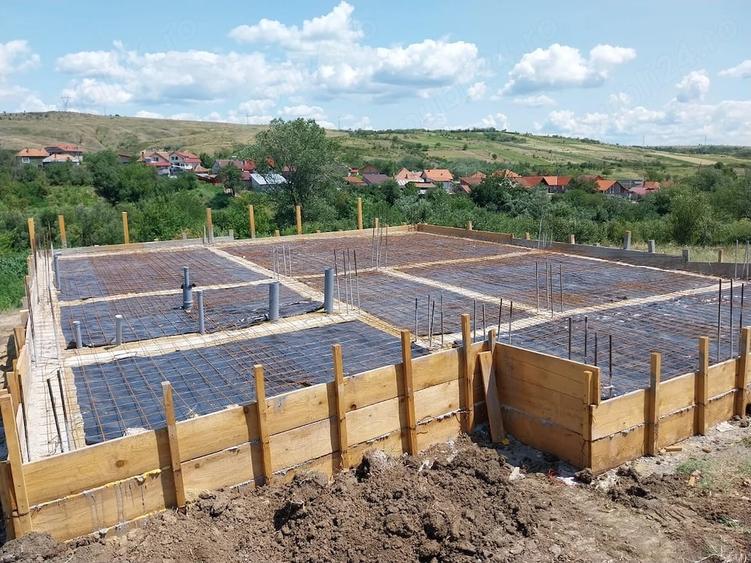 Teren de 1044 mp, în Breznița-Ocol