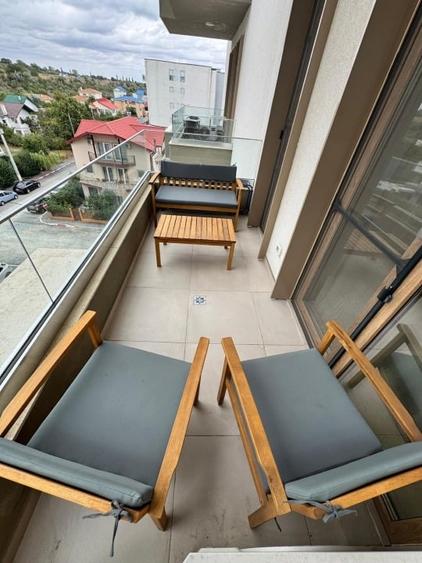 Apartament cu 2 camere, mobilat în Central