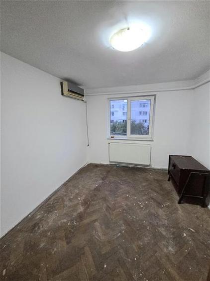 Apartament cu 2 camere semidecomandat în Tomis III