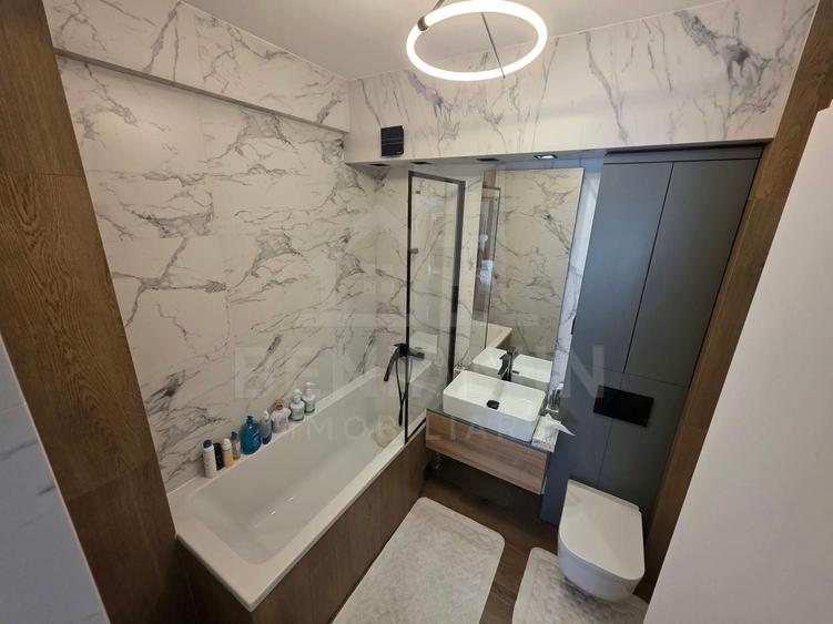 Apartament cu 3 camere, mobilat în Calea București