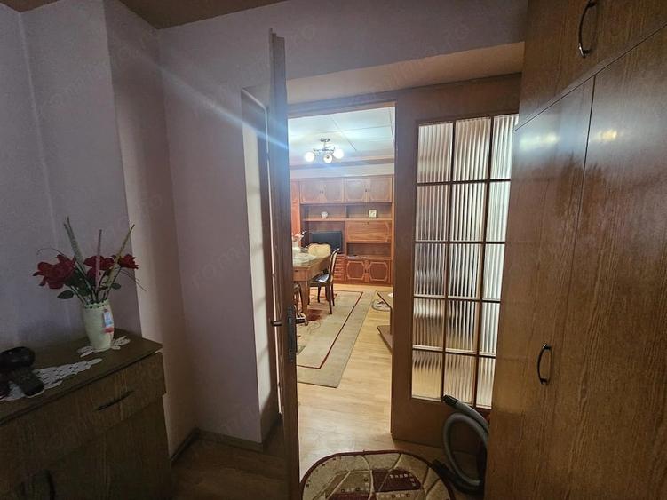 Apartament cu 2 camere semidecomandat în Ultracentral