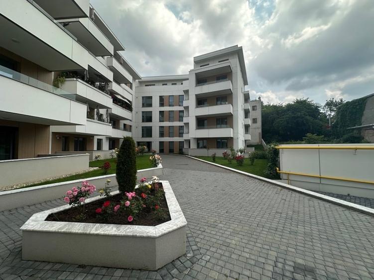 Garsonieră decomandată în Unirii