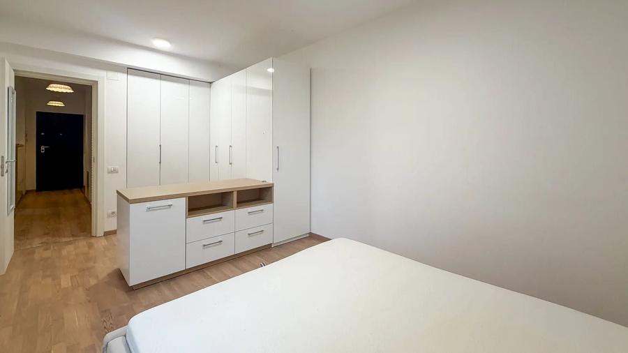 Apartament cu 2 camere semidecomandat în Sisești