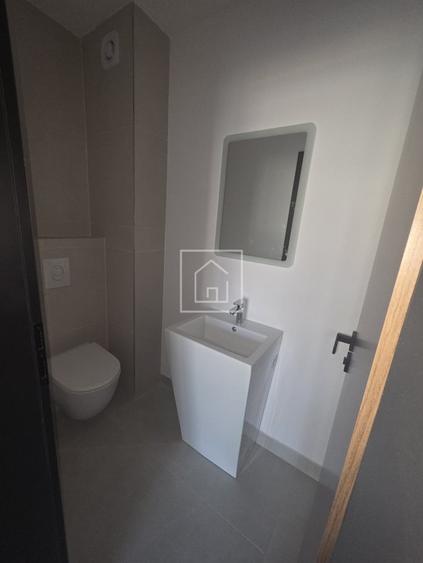 Apartament cu 3 camere decomandat în Ștrand