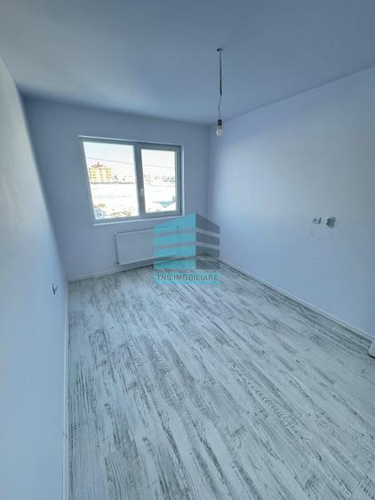 Apartament cu 4 camere în Titan