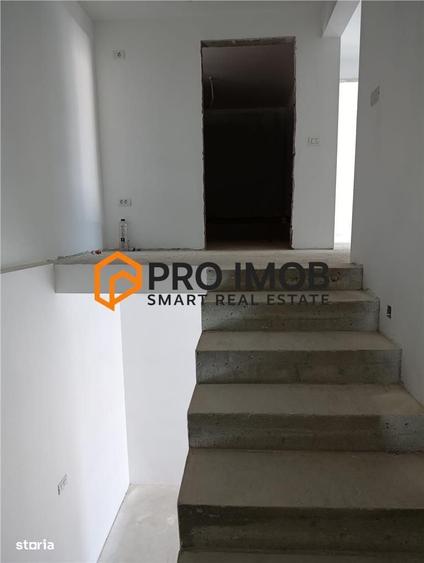 Casă cu 4 camere decomandat în Căpățânești