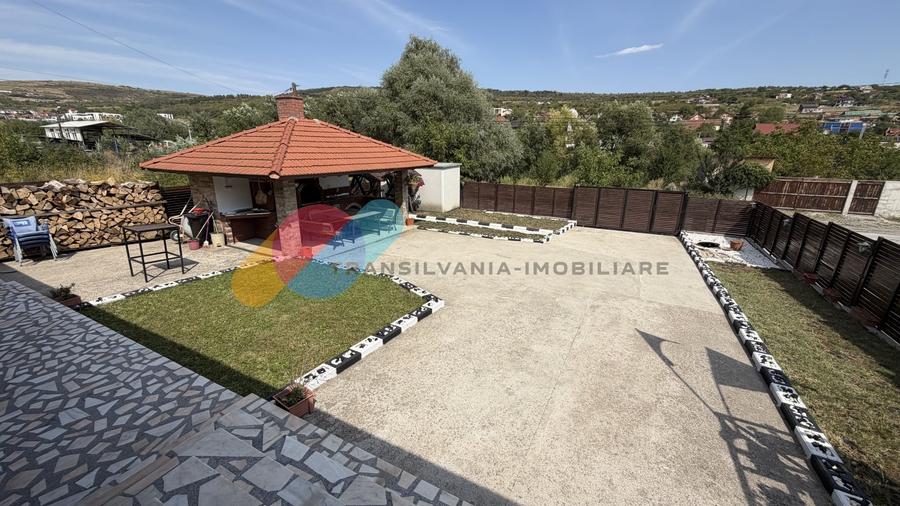Casă individuală cu 5 camere cu Canalizare în Iris