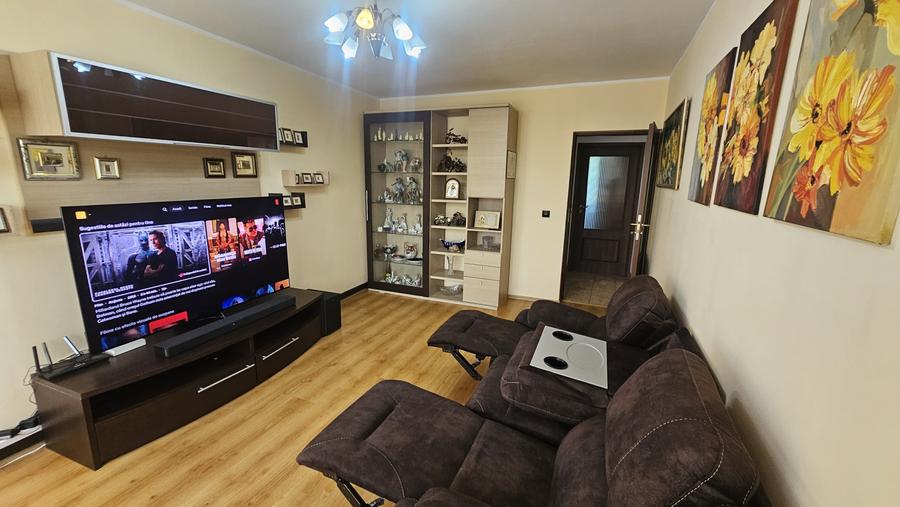 Apartament cu 2 camere decomandat în Ultracentral
