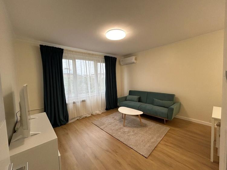 2-room apartment | view Sala Palatului park | subway Piata Romana | - 2