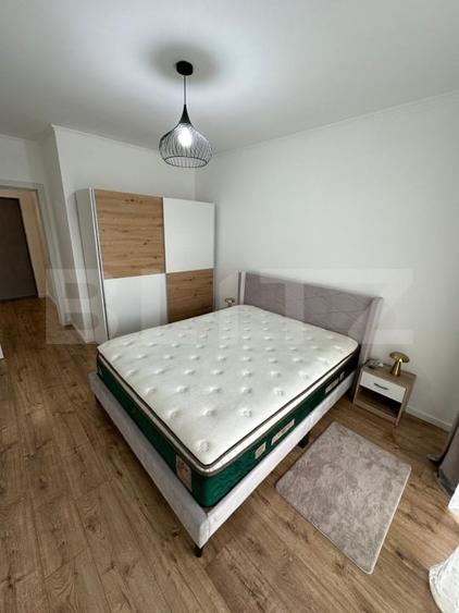 Apartament cu 2 camere semidecomandat, mobilat în Florești